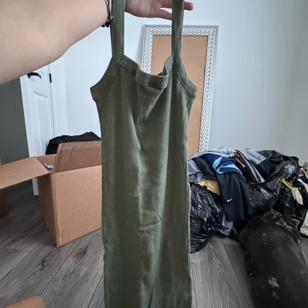 Jolie Olive Green Midi Dress